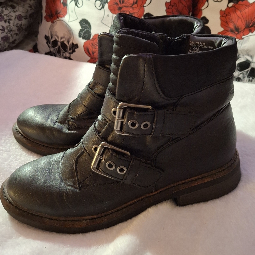 Womens Sz 7.5 Black Ankle Boots With Buckles By White Mountain